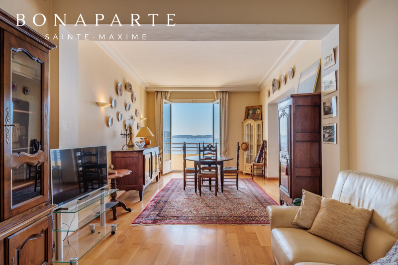 A vendre appartement avec vue mer en centre-ville de Sainte Maxime