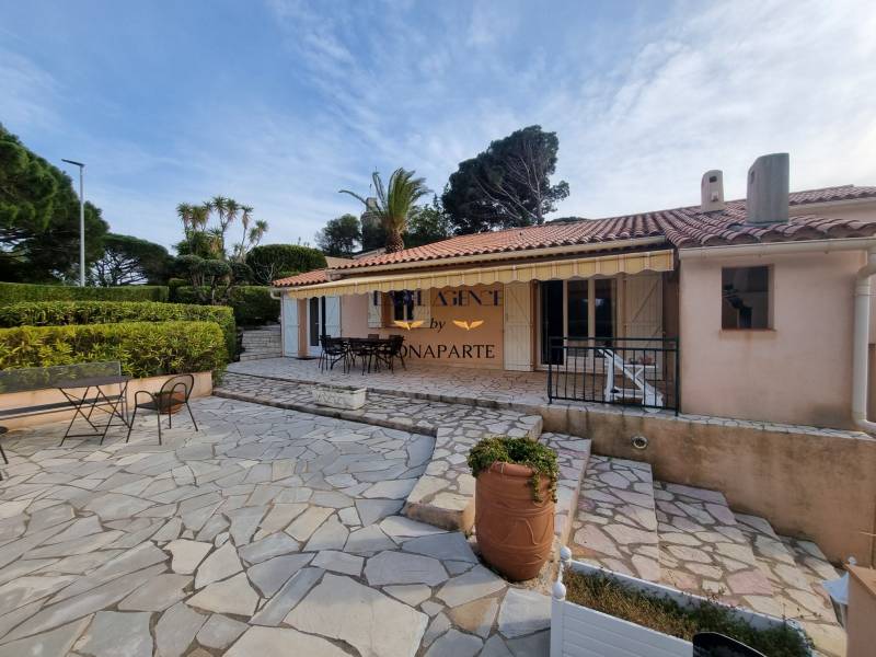 Villa à vendre proche centre-ville de Sainte Maxime