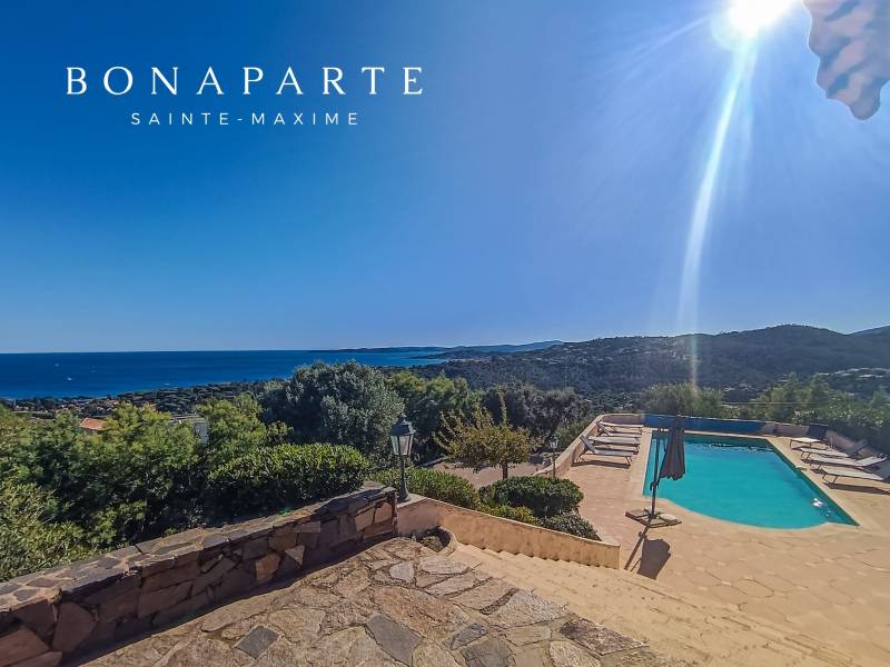 Villa à vendre avec vue mer Les Issambres