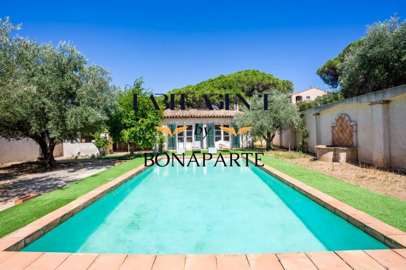 A vendre maison à Sainte Maxime proche centre-ville et plages de La Nartelle